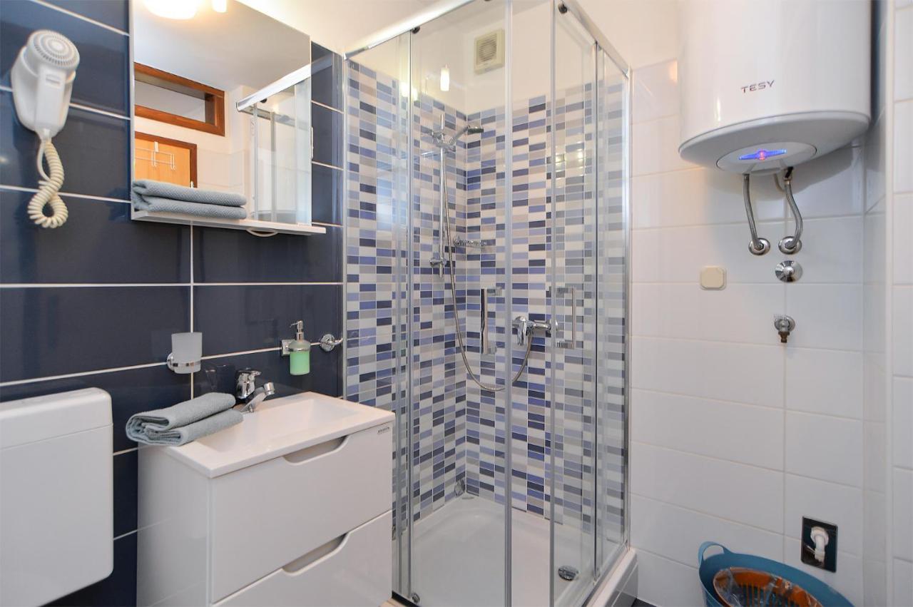 Apartments Milka 2074 โปเรช ภายนอก รูปภาพ