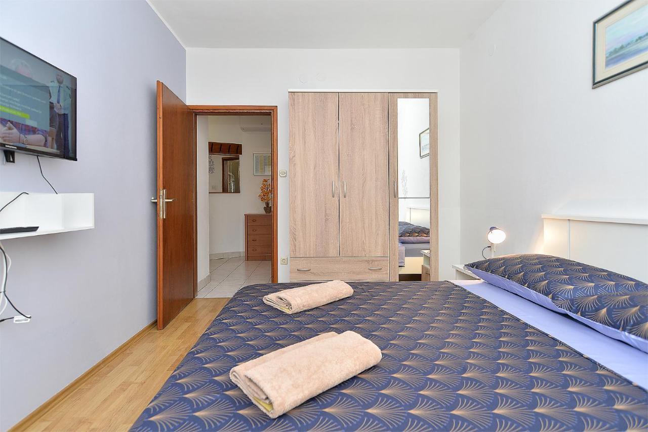 Apartments Milka 2074 โปเรช ภายนอก รูปภาพ